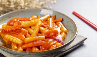 年糕怎么烧好吃（龙虾年糕怎么烧好吃）