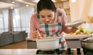 酸菜鱼汤怎么做（酸菜鱼汤怎么做好喝）