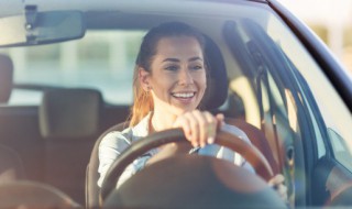 新车有小黄点怎么清除 汽车有小黄点怎么去除