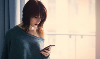 qq怎么发送离线文件（QQ怎样发送离线文件）