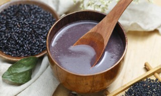 黑米蒸糕的做法（蒸黑米糕最简单的做法窍门）