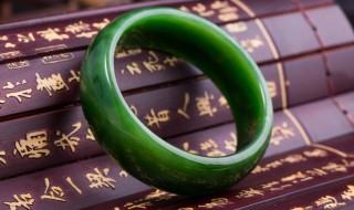 翡翠证书上的质量是什么意思 真正的翡翠证书是怎么样的