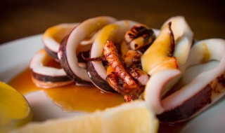 鱿鱼怎么烤好吃 鱿鱼怎样烤好吃