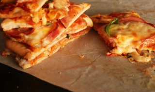 披萨怎么烤才好吃 家庭烤披萨的做法