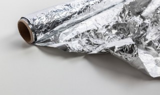 锡纸可以放进微波炉吗 锡纸可以放入微波炉嘛