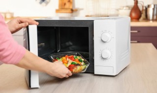 微波炉碗可以放烤箱吗（微波炉碗能不能放烤箱）