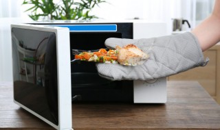 塑料盒可以放进微波炉吗 外卖塑料盒可以放进微波炉吗