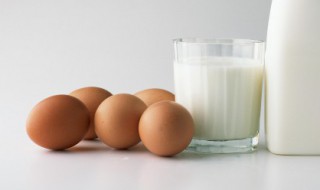 有包装的鸡蛋可以放微波炉吗(鸡蛋可以放在微波炉里吗)