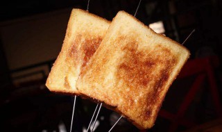 怎么烤吐司片才好吃（如何用烤箱烤吐司片）
