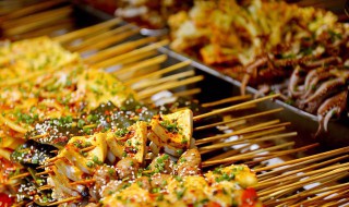 在家烤串怎么烤才好吃(自己在家烤串怎么烤)