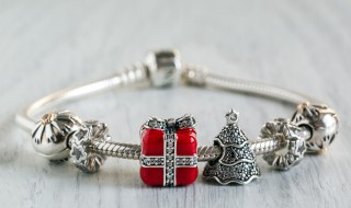 梦见手镯是什么意思 梦见 手镯