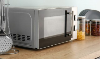 不可以放微波炉里加热吗(微波炉不可以放什么加热)