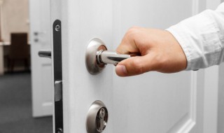 阳台推拉门什么材质好（阳台推拉门门套用什么材质）