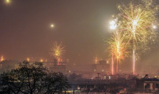 放一组烟花可以吗（放一个放烟花）