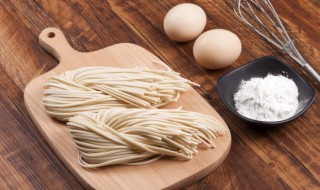 面条放猪油可以吗（猪油可以下面条吗）