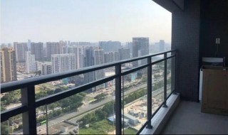 房子阳台朝什么方向好(房子阳台朝什么方向好 朝南好还是朝北好)