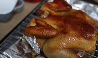 鸡怎么腌制烤的才好吃 烤鸡应该怎么腌