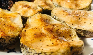 银鳕鱼怎么烤才好吃 烤银鳕鱼的做法