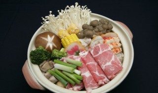 砂锅第一次使用前清洗（砂锅第一次可以用开水清洗吗）