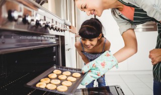 蔓越莓饼干烤多长时间 蔓越莓饼干烤箱预热多长时间
