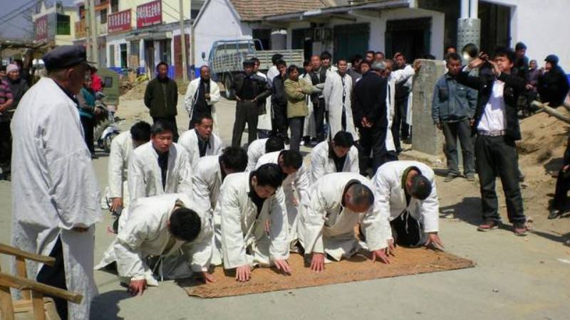 民间丧葬习俗包括哪些环节（丧葬有什么风俗）