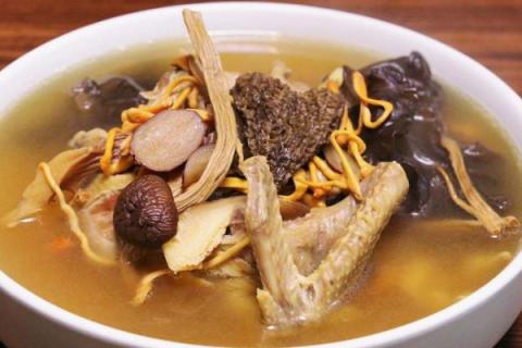 鸽子不能和什么水果一起吃?不能和什么食物吃?