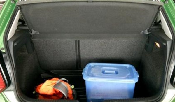 后备箱打不开怎么修理