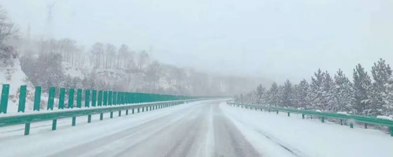 小雪天气高速封路吗（小雪高速公路会封路吗）