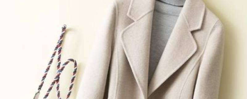 羊绒大衣可以自己在家水洗吗 羊绒大衣能在家水洗吗