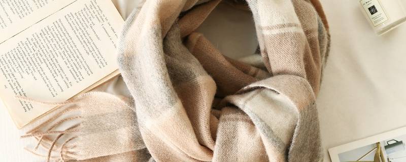 羊毛围巾可以水洗吗?（羊绒围巾能用水洗吗）