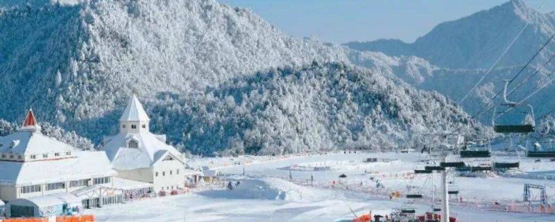 西岭雪山私家车可以开上去吗 西岭雪山轿车能开吗