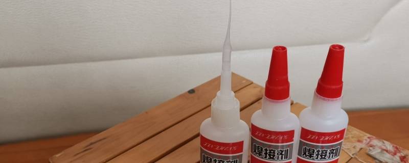 焊接剂胶水怎么用（焊接剂胶水怎么用视频）