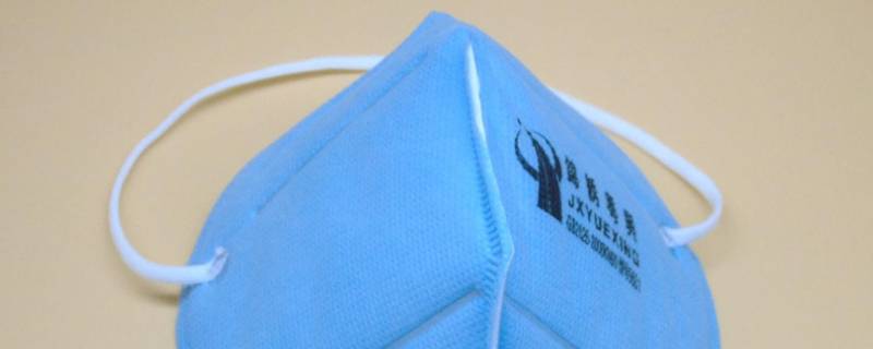 粉尘作业时必须佩戴什么口罩（从事粉尘作业时必须佩戴什么口罩）