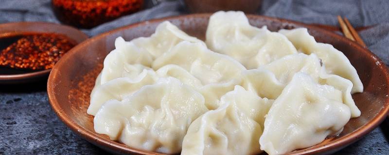 饺子包好了放冰箱保鲜还是急冻（包完的饺子放保鲜还是冷冻）