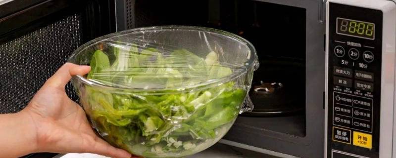生蔬菜能用微波炉打熟吗（蔬菜 微波炉高火两分钟能熟吗）