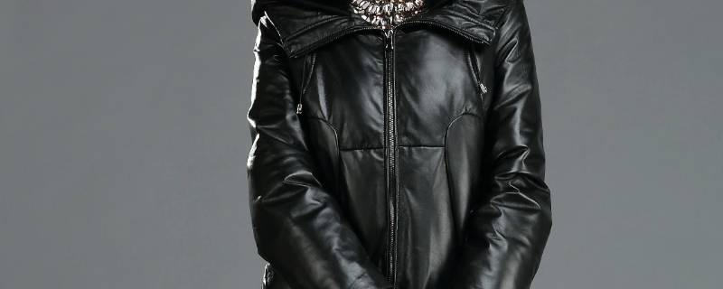 皮衣能洗吗（皮衣能洗吗?挂什么地方最好）