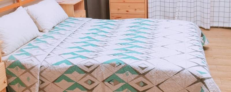 用了床盖还要用床单吗 用床盖还用铺床单吗