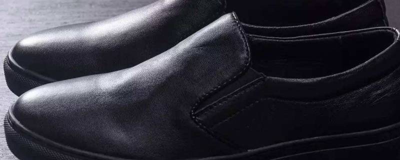 猪皮鞋面脏了怎么办清除（猪皮面的鞋子怎么清洗）
