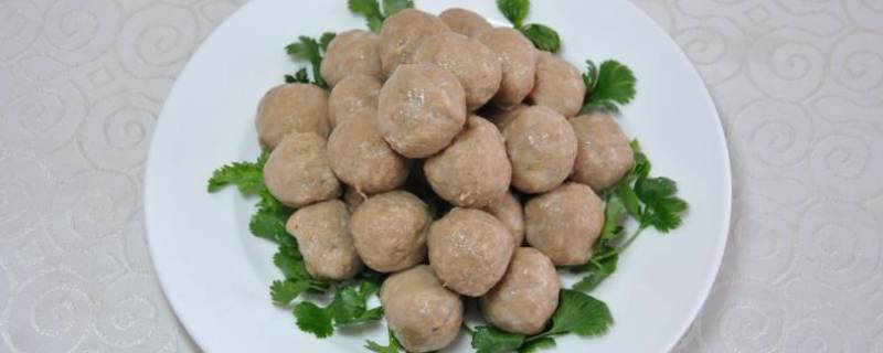 肉丸子里面可以放什么蔬菜 猪肉丸子里面可以放什么菜