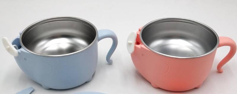 注水碗被吸住取不出来了怎么办 碗吸水拿不起来