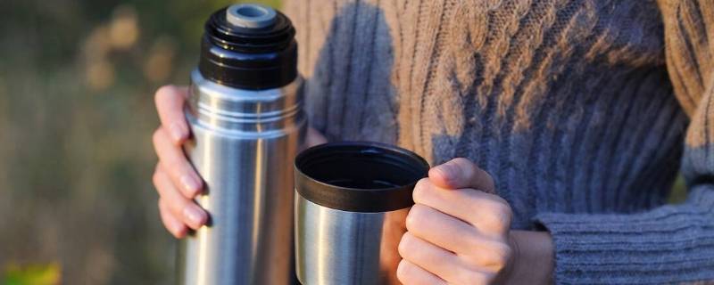 保温杯不能装什么东西 不锈钢保温杯不能装什么东西