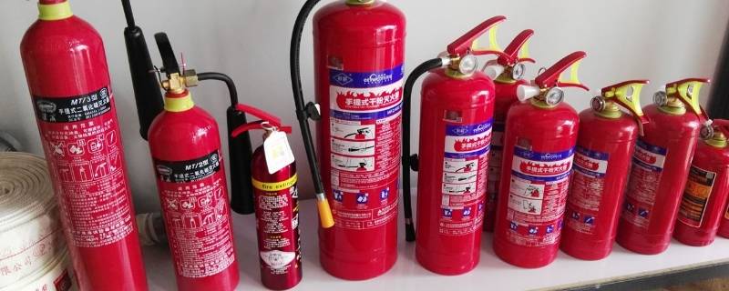 灭火器的基本方法有哪些（灭火器的基本方法是哪四种）
