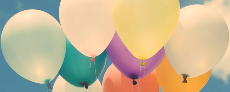 气球胶点在白墙壁上怎么清理（气球点胶粘在墙上怎么清理）