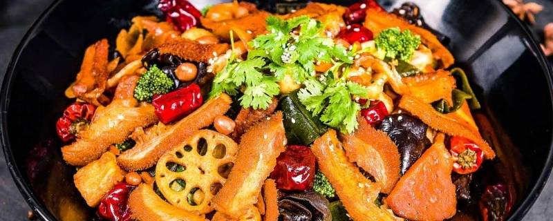 麻辣香锅需要准备什么材料（麻辣香锅需要什么材料?）