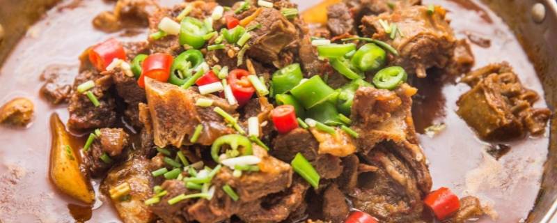 羊肉火锅配料有哪些料（羊肉火锅配料有哪些料与做法）