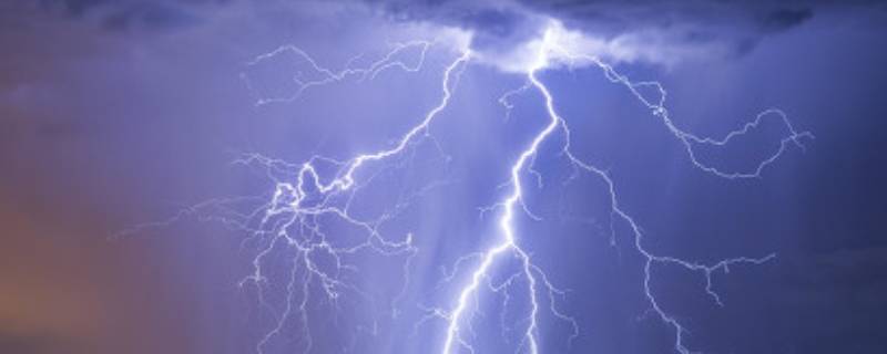 雷雨天能洗澡吗（太阳能热水器雷雨天能洗澡吗）