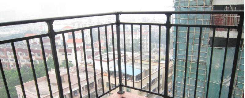 护栏高度（护栏高度国家最新标准）