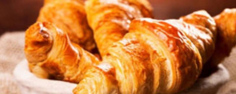 面包上有白霜是坏了吗（面包起白霜）