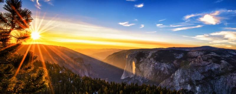 中午的太阳在什么位置（中午的太阳在什么位置?）