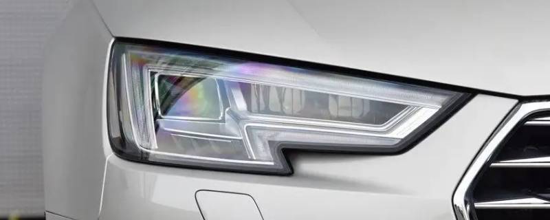 奥迪a4l大灯灯泡怎么换（奥迪a4l大灯更换教程）